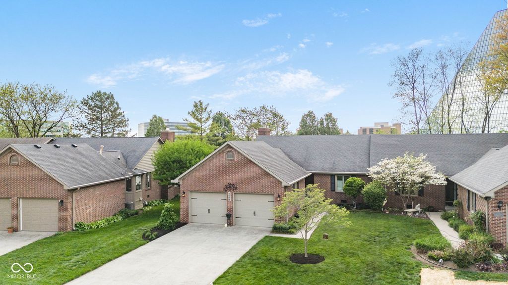 9158 West Point Place, Indianapolis, IN 46268