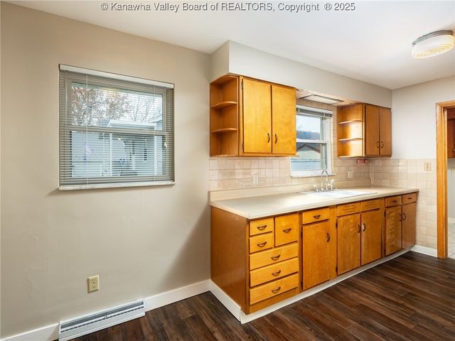 109 18th Street, Dunbar, WV 25064