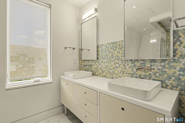 14 Promised Road, Westport, CT 06880