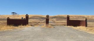 15660 E Griffith Avenue, Sanger, CA 93657