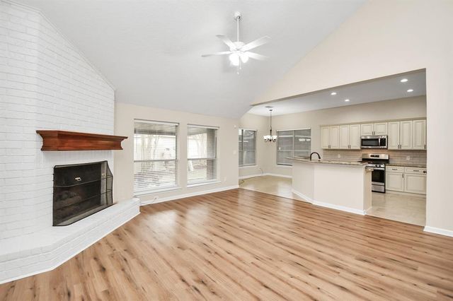 2519 Palace Drive, Stafford, TX 77477