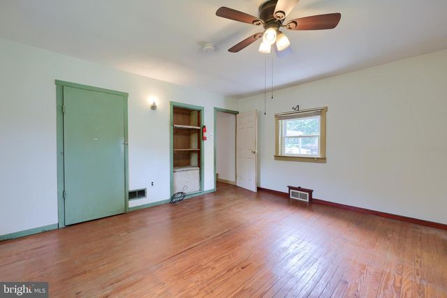 81 BUCH AVE, Lancaster, PA 17601