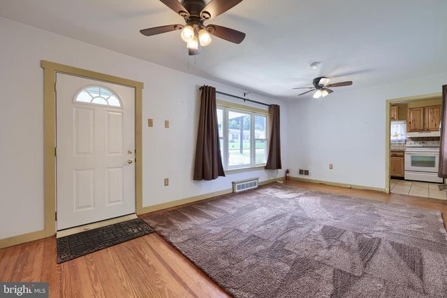 81 BUCH AVE, Lancaster, PA 17601