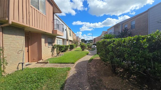 9200 W Bellfort Street 93, Houston, TX 77031