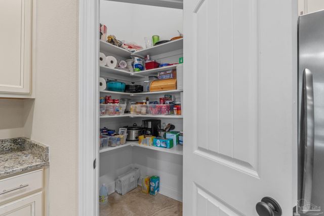 2145 Angels Ridge Cv, Cantonment, FL 32533