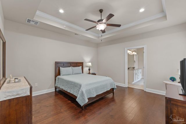 2145 Angels Ridge Cv, Cantonment, FL 32533