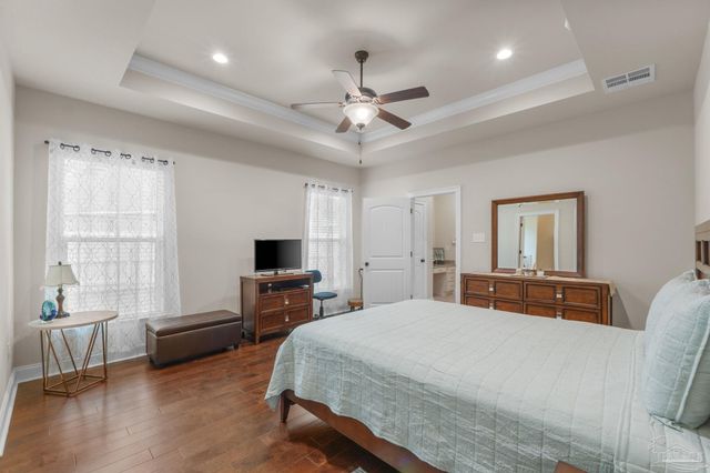 2145 Angels Ridge Cv, Cantonment, FL 32533