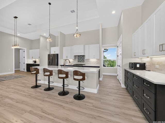 148 Private Rd 1749, Mico, TX 78056