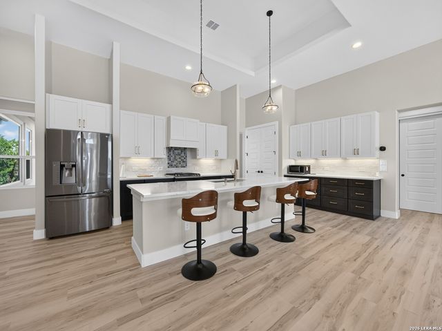 148 Private Rd 1749, Mico, TX 78056