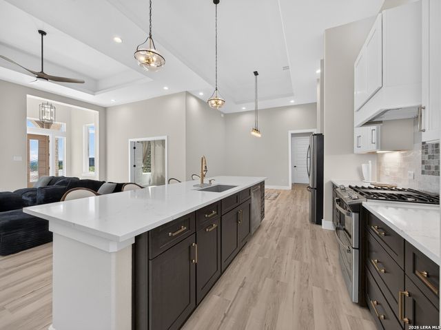 148 Private Rd 1749, Mico, TX 78056