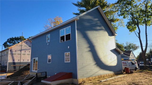 112 James Street, Warwick, RI 02886