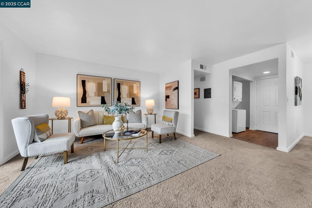 1318 B Street #105, Hayward, CA 94541