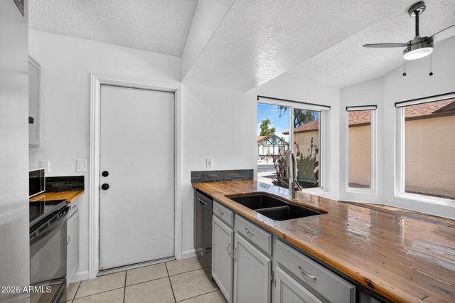 1111 N 64TH Street 10, Mesa, AZ 85205