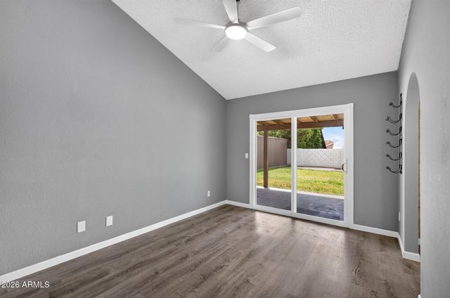 1111 N 64TH Street 10, Mesa, AZ 85205