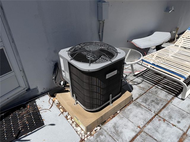 1221 DREW STREET A2, Clearwater, FL 33755