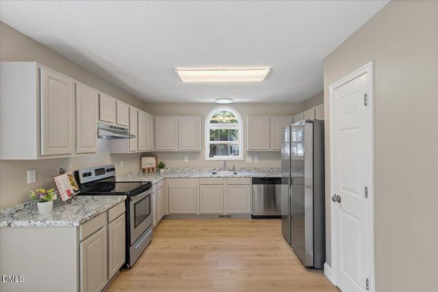 48 Hunters Way, Angier, NC 27501