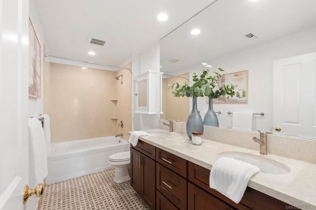 350 Nutmeg St 105, San Diego, CA 92103