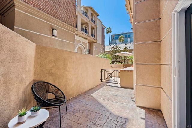 350 Nutmeg St 105, San Diego, CA 92103