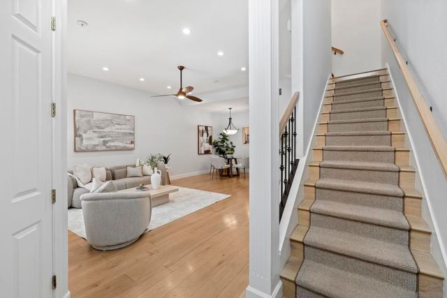 350 Nutmeg St 105, San Diego, CA 92103