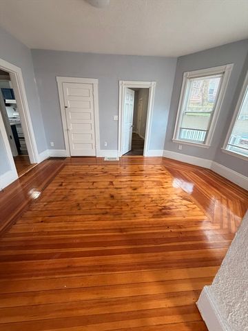 153 Allen Ave 1, Lynn, MA 01902