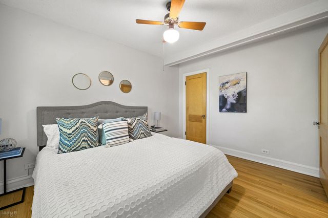 1218 Central Street 3S, Evanston, IL 60201