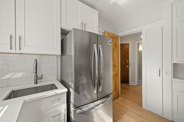 1218 Central Street 3S, Evanston, IL 60201