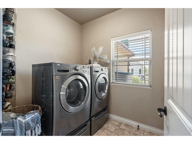 190 Kitty Hawk Ct, Windsor, CO 80550