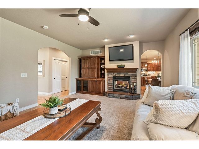190 Kitty Hawk Ct, Windsor, CO 80550