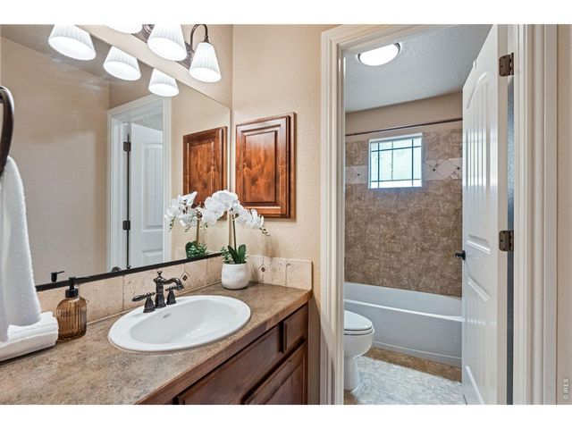 190 Kitty Hawk Ct, Windsor, CO 80550