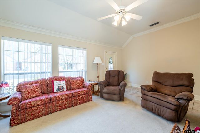 5911 Northstar Blvd, Tyler, TX 75703