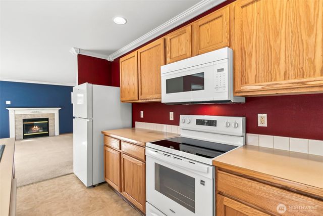 13707 116th Avenue Ct E, Puyallup, WA 98374