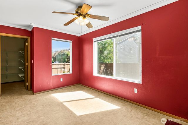 13707 116th Avenue Ct E, Puyallup, WA 98374