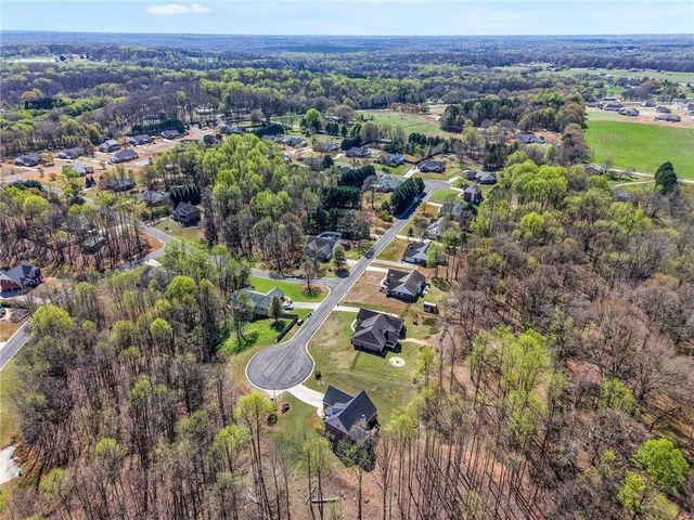 363 Psalms Drive, Jefferson, GA 30549