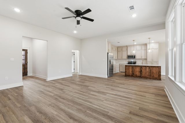 34 Ruby June Street, Vilonia, AR 72173