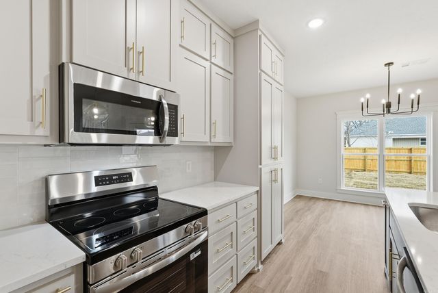 34 Ruby June Street, Vilonia, AR 72173