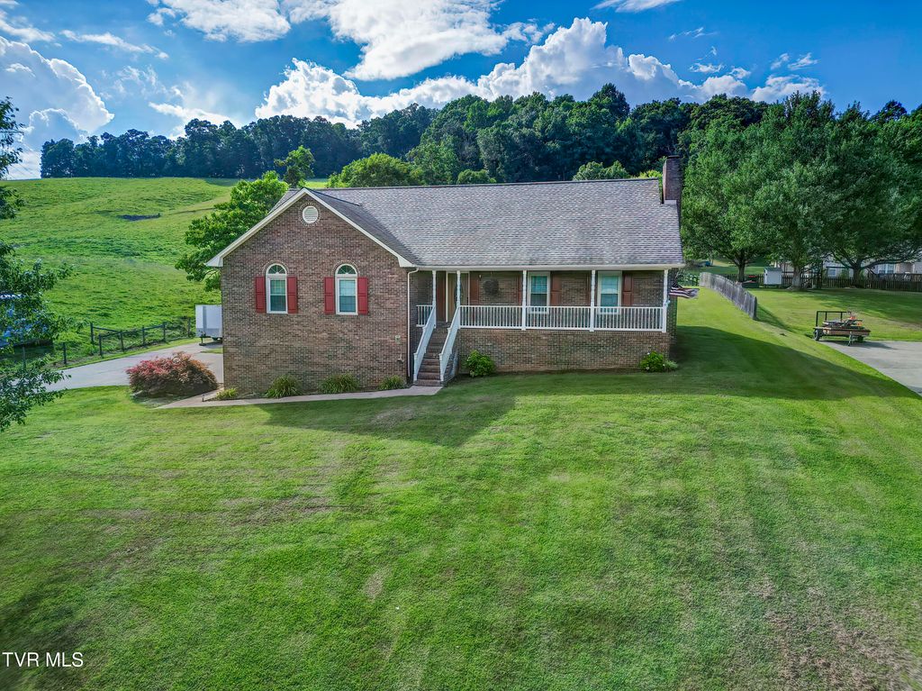685 West Valley Drive, Kingsport, TN 37664