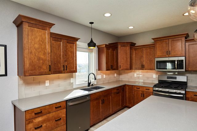 1885 Kimball Lane, Waukee, IA 50263