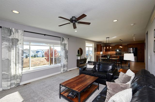 1885 Kimball Lane, Waukee, IA 50263