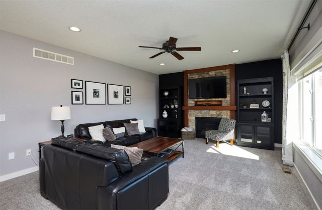 1885 Kimball Lane, Waukee, IA 50263