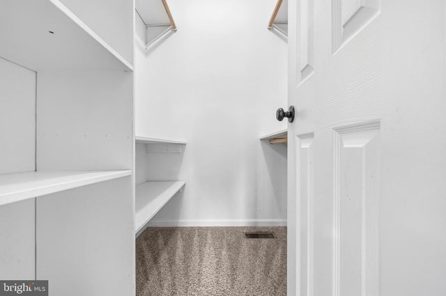 71 THUMPER DR, Ranson, WV 25438