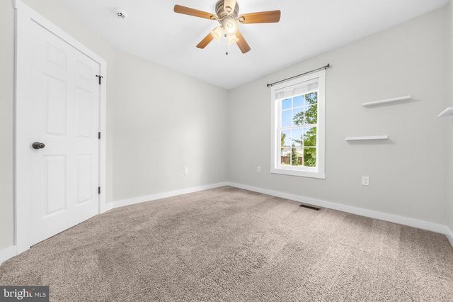 71 THUMPER DR, Ranson, WV 25438