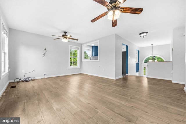 71 THUMPER DR, Ranson, WV 25438