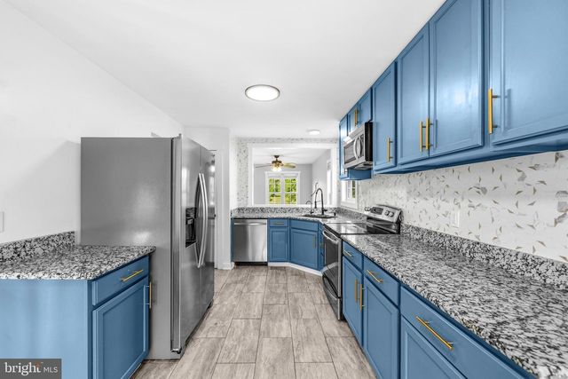 71 THUMPER DR, Ranson, WV 25438