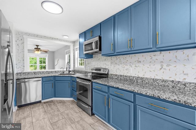 71 THUMPER DR, Ranson, WV 25438