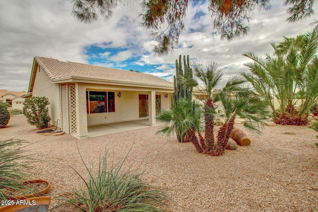 10613 E HALLEY Drive, Sun Lakes, AZ 85248 — photo 2