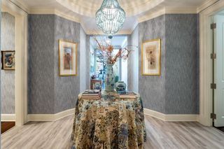 2555 N PEARL Street 201, Dallas, TX 75201