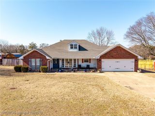 2027 High Meadow Lane, Alma, AR 72921