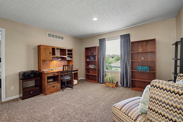 5741 Sawyers Mill Drive, Middletown, OH 45042