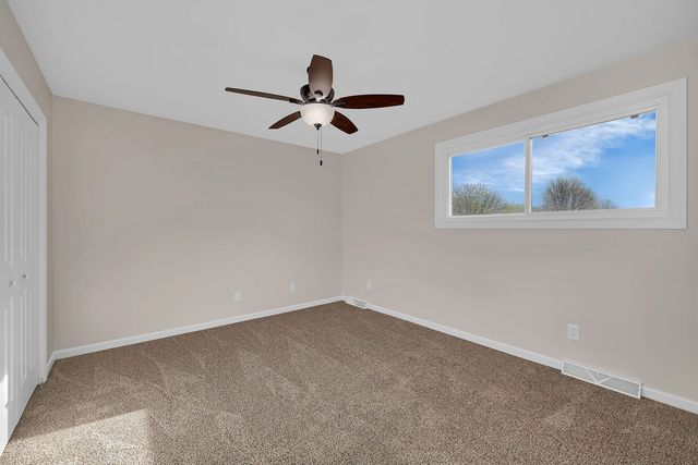 2380 Chestnut Lane, Morris, IL 60450