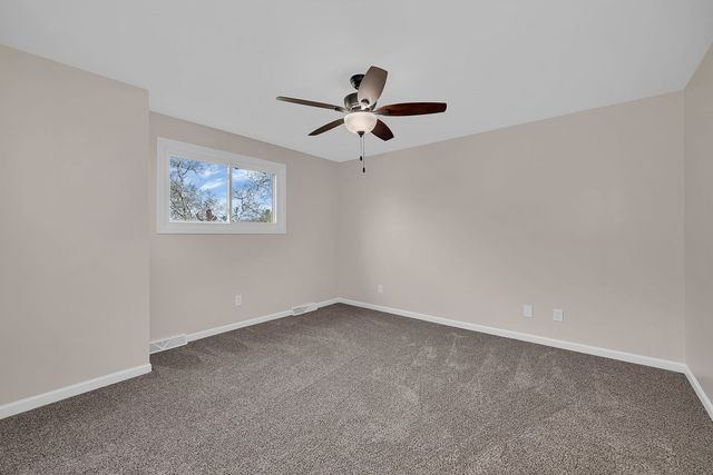 2380 Chestnut Lane, Morris, IL 60450